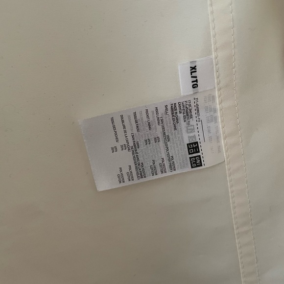 Uniqlo oversized cinchable lightweight jacket - Picture 4 of 5